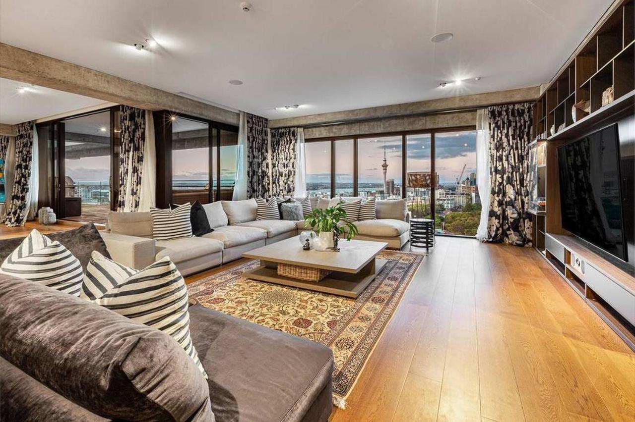 Skhy - Stunning Views Apartment