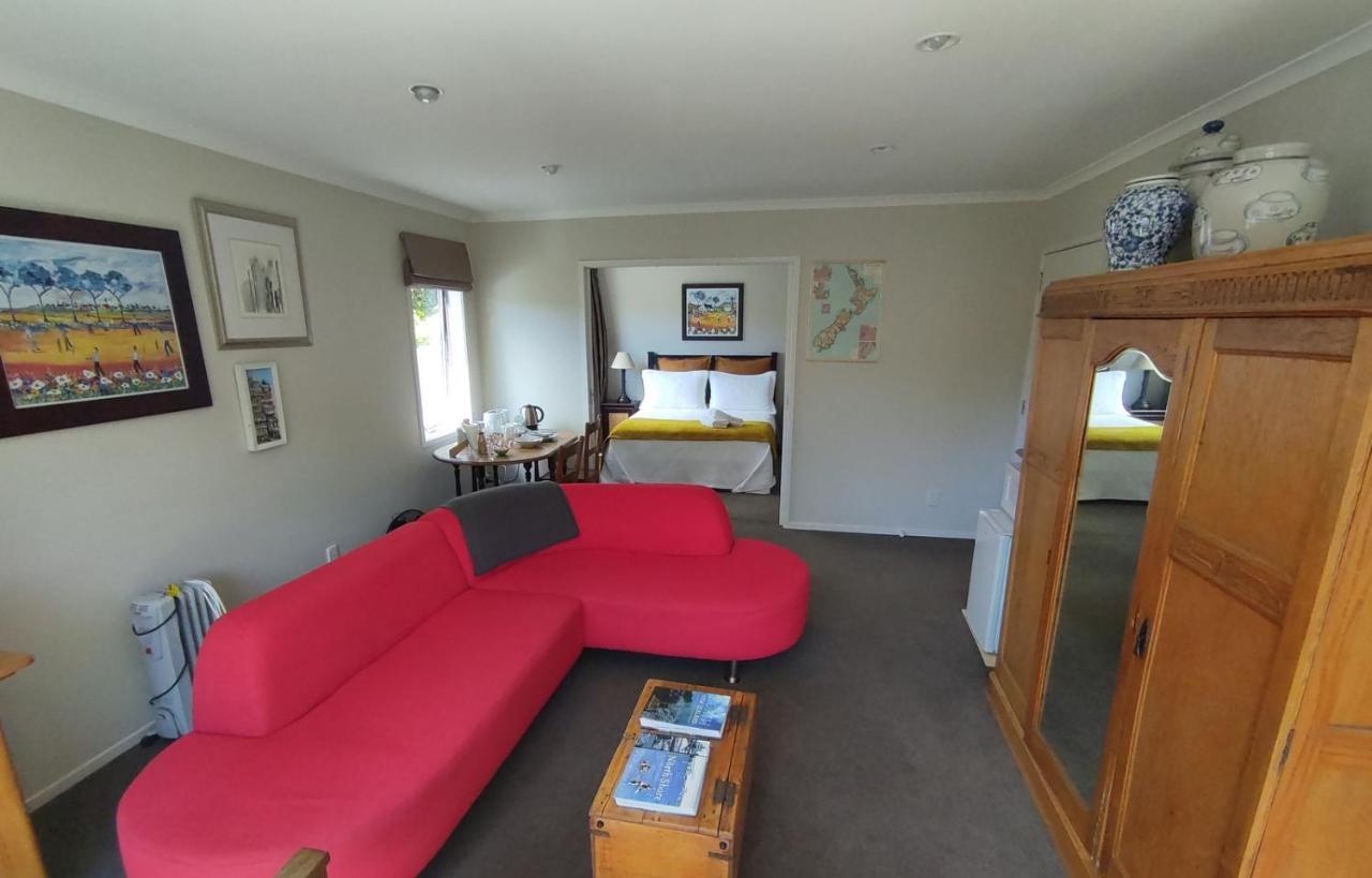 Castor Bay Guest house
