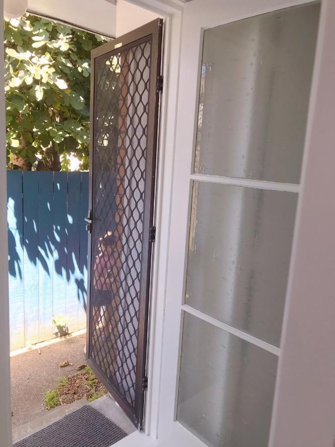 Bright Eden Park Two Bed Townhouse Private Parking Apartment *