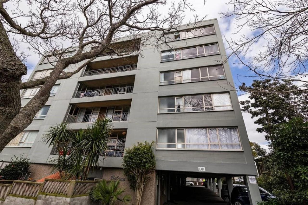 One Bedroom Apartment, Heart Of Newmarket Apartment *