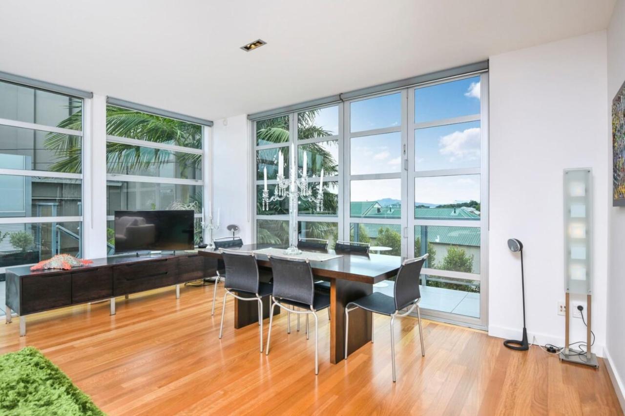 Holiday home Designer 3 Bedroom With Harbour Views Auckland