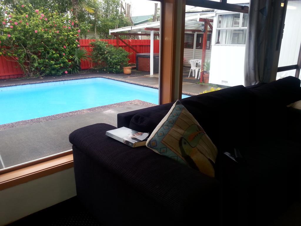 Airport Skyway Motel 2*