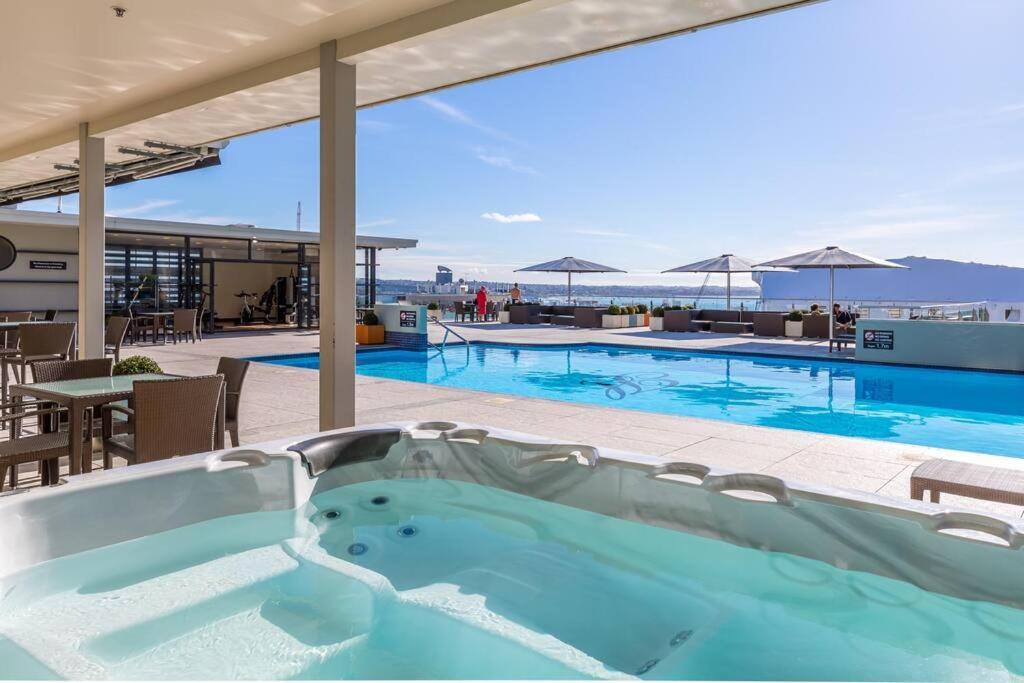 Heritage Haven By Viaduct Cbd - Pool Gym Tennis Apartment Auckland