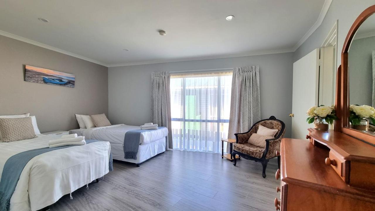 Spacious 4 Bedroom With Free Parking Auckland
