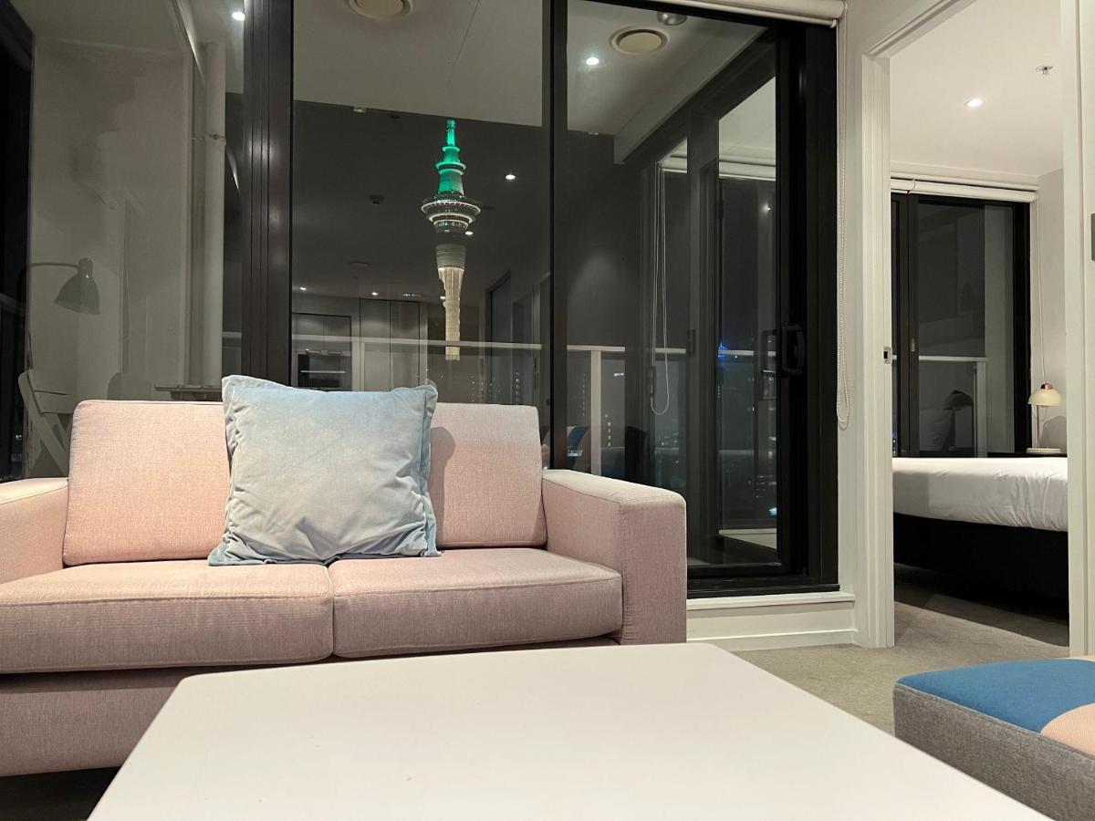 With Brilliant Views In Cbd Apartment Auckland