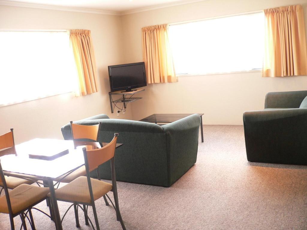 Academy At Botany Motor Motel 3*