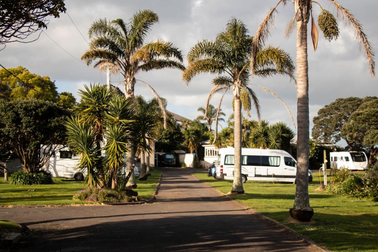 Takapuna * Auckland