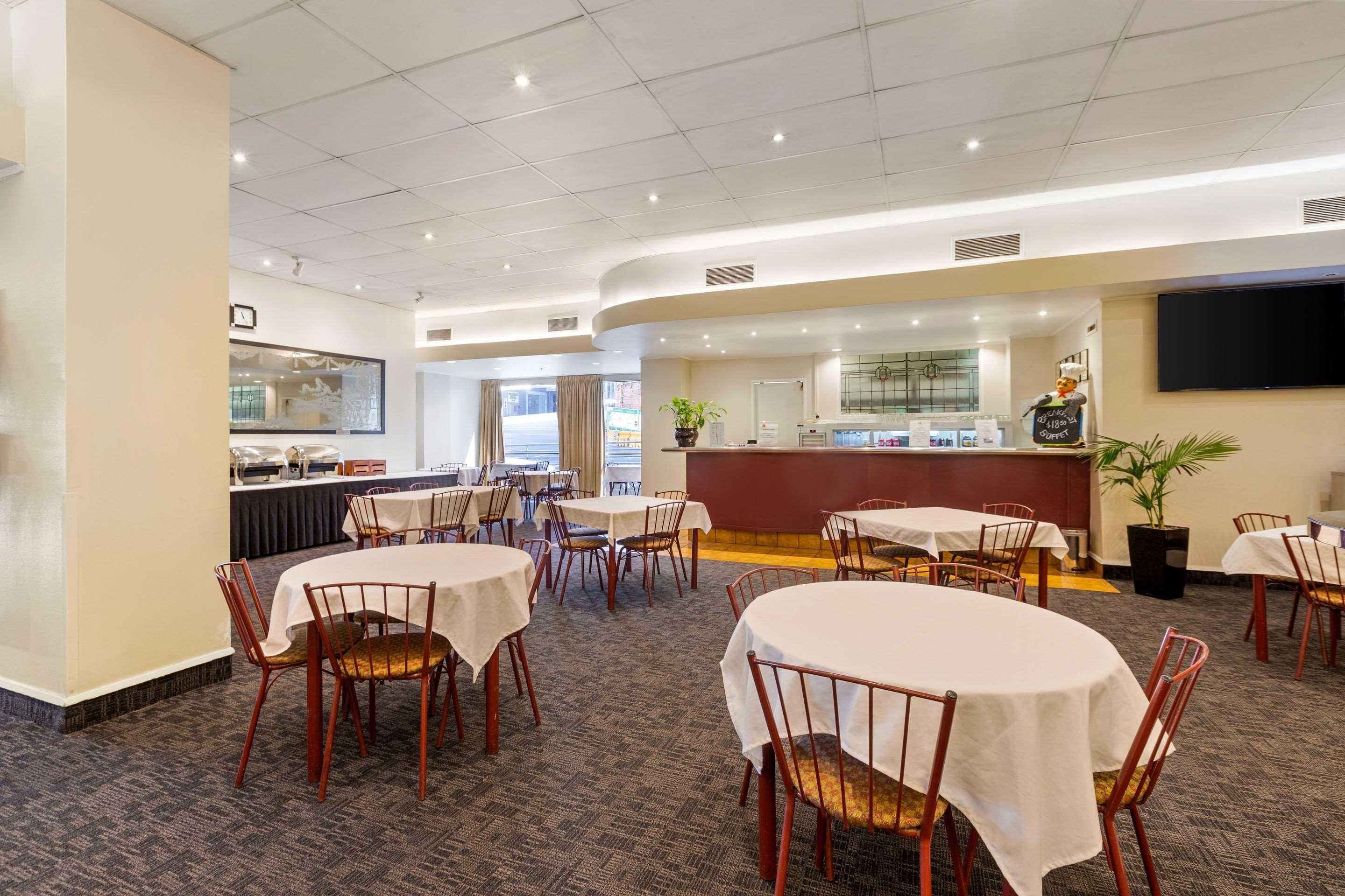 Econo Hotel