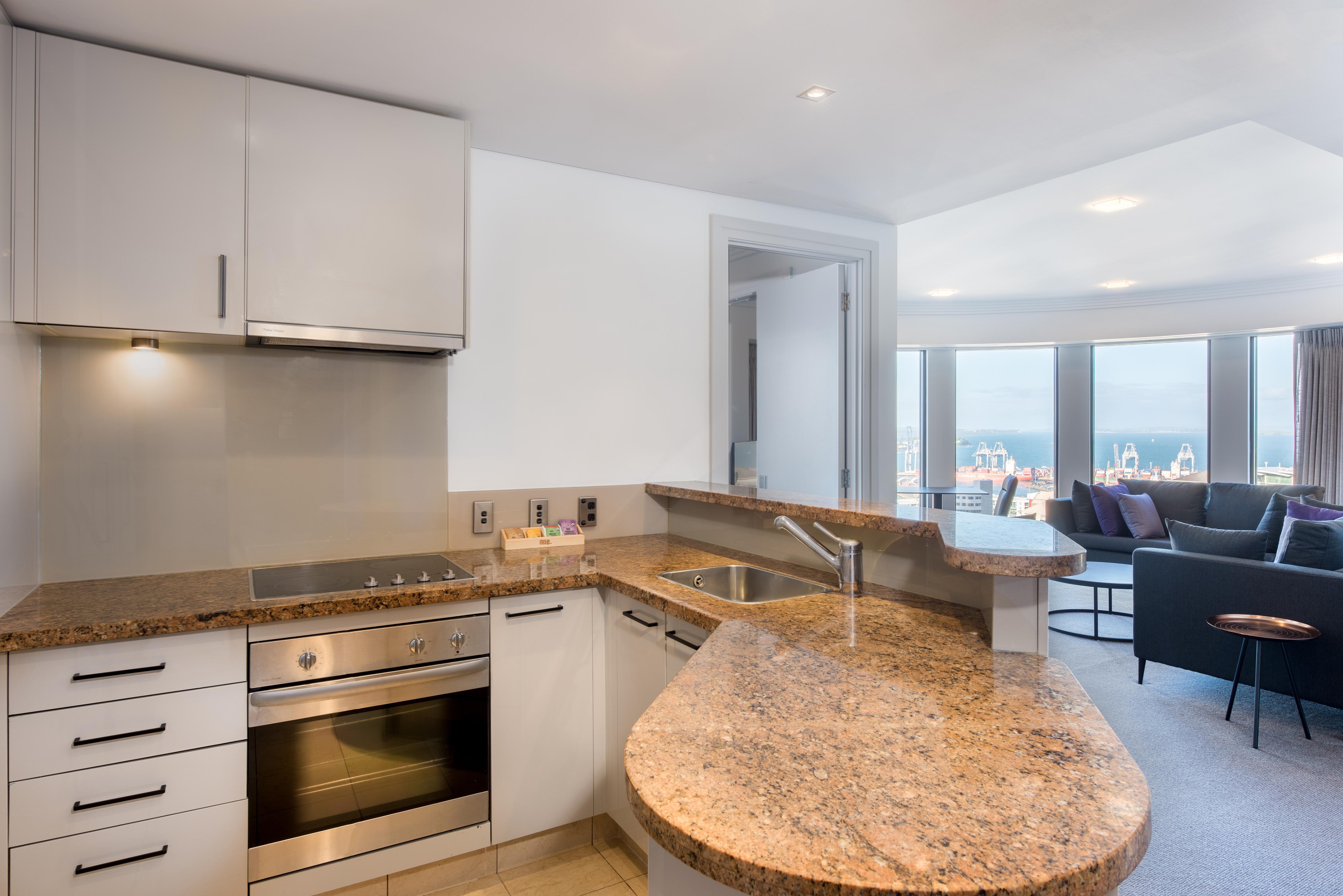 Aparthotel Avani Metropolis Residences 4*