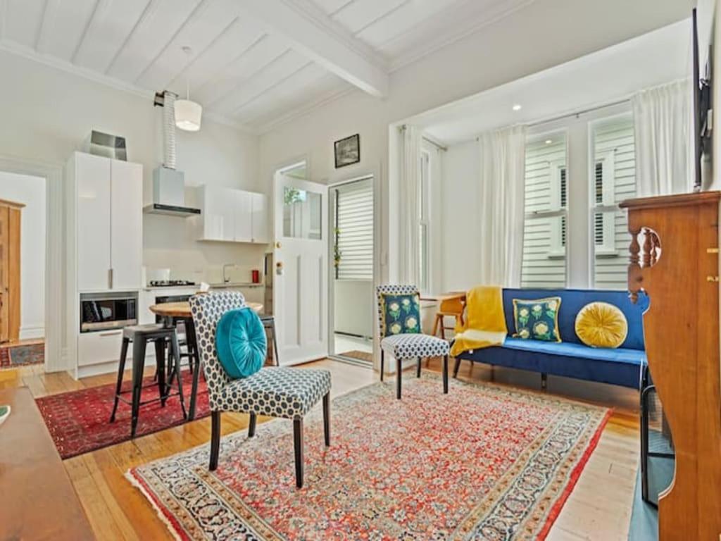 Casa de férias Cheerful 1 Bedroom With Free Parking *
