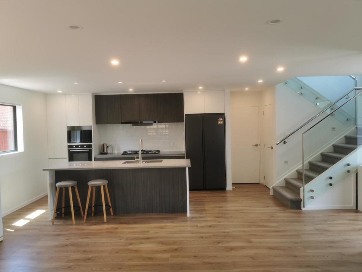 Lovely House In Central Papatoetoe