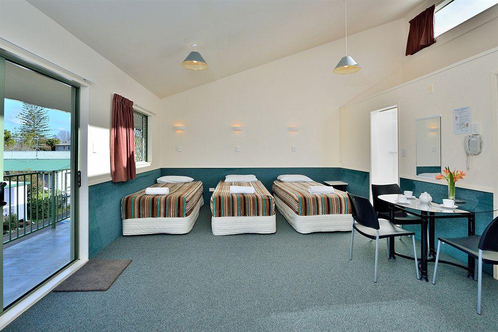Northshore & Holiday park 4*
