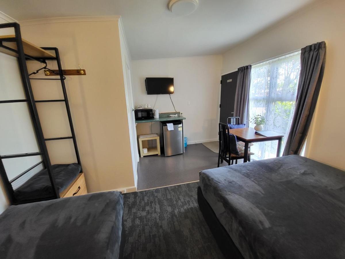 Rockfield 2* Auckland