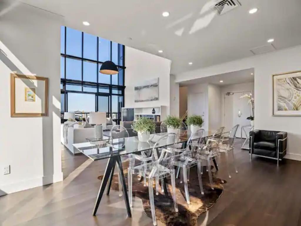 Apartment Penthouse Sophistication On Queen Street Auckland