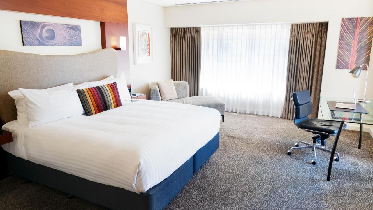 Crowne Plaza By Ihg 4*