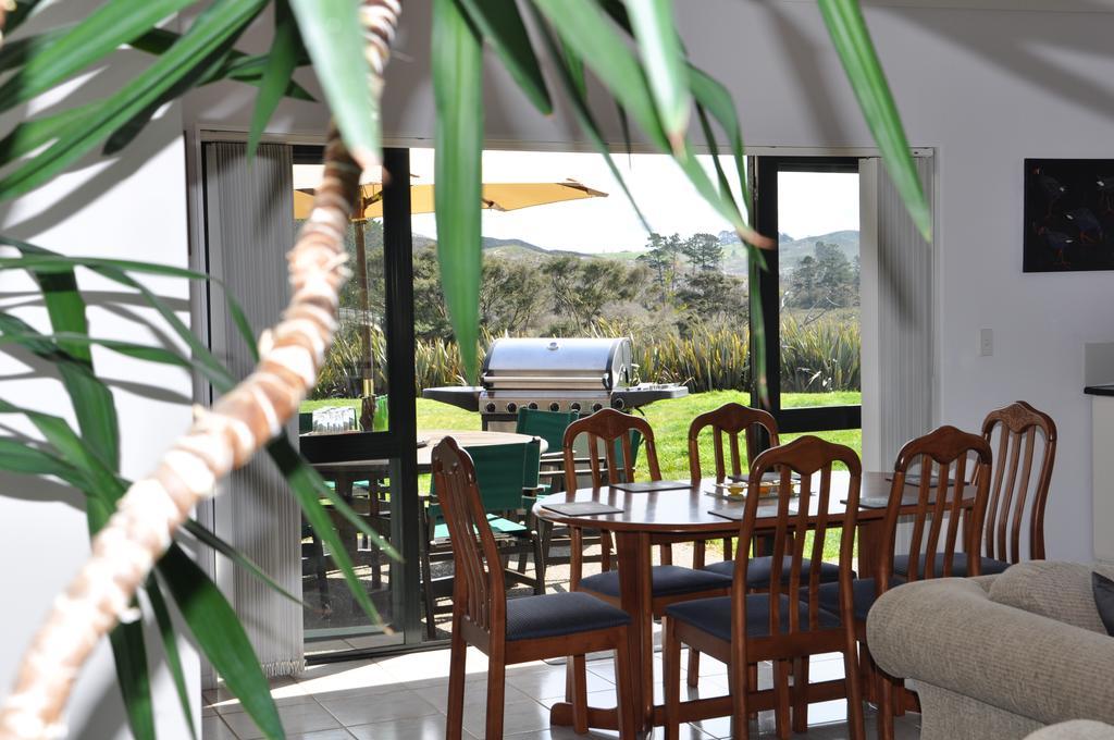 Okura River Estate Getaway Acomodação com café da manhã 