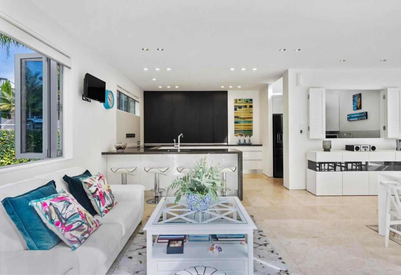 Holiday home Luxury Tropical Oasis, Beach, Village Near Cbd