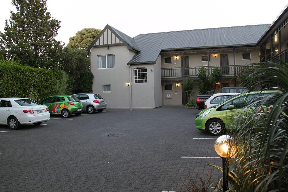 Asure Camelot Arms Motor 4* Auckland