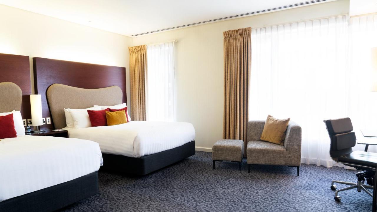 Crowne Plaza By Ihg Hotel 4*