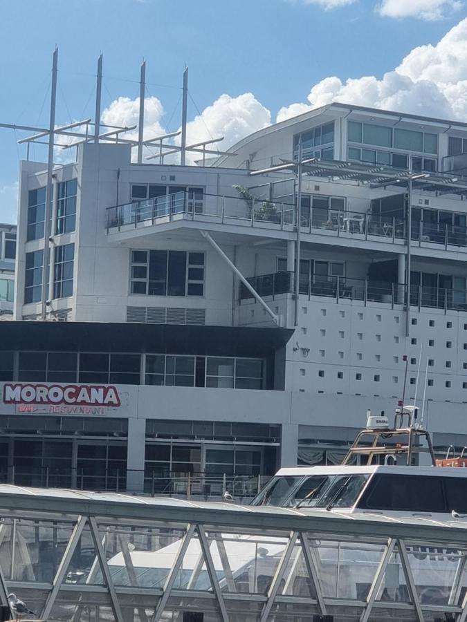 Chic Princes Wharf - View - Parking *