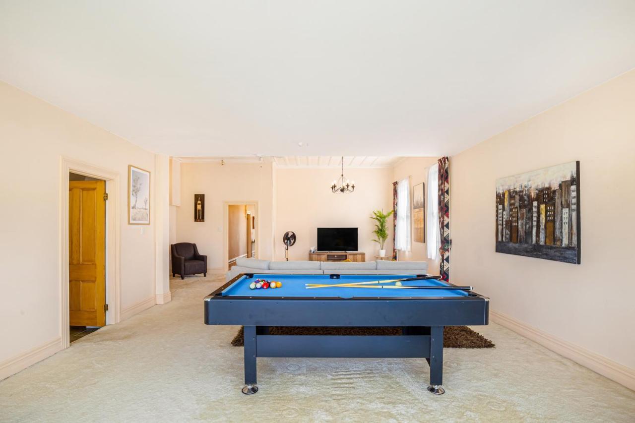 Holiday home 4bed Spacious In Chatswood Auckland