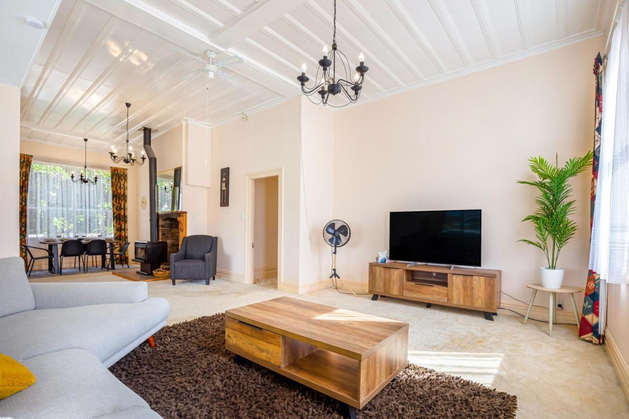 4bed Spacious In Chatswood Auckland