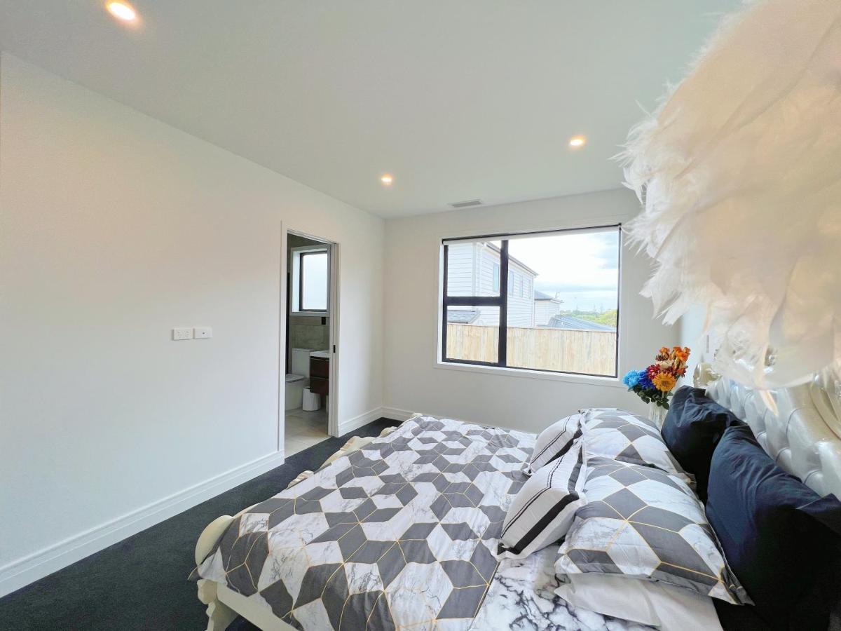 Pousada Elegant Beach House In Long Bay Auckland