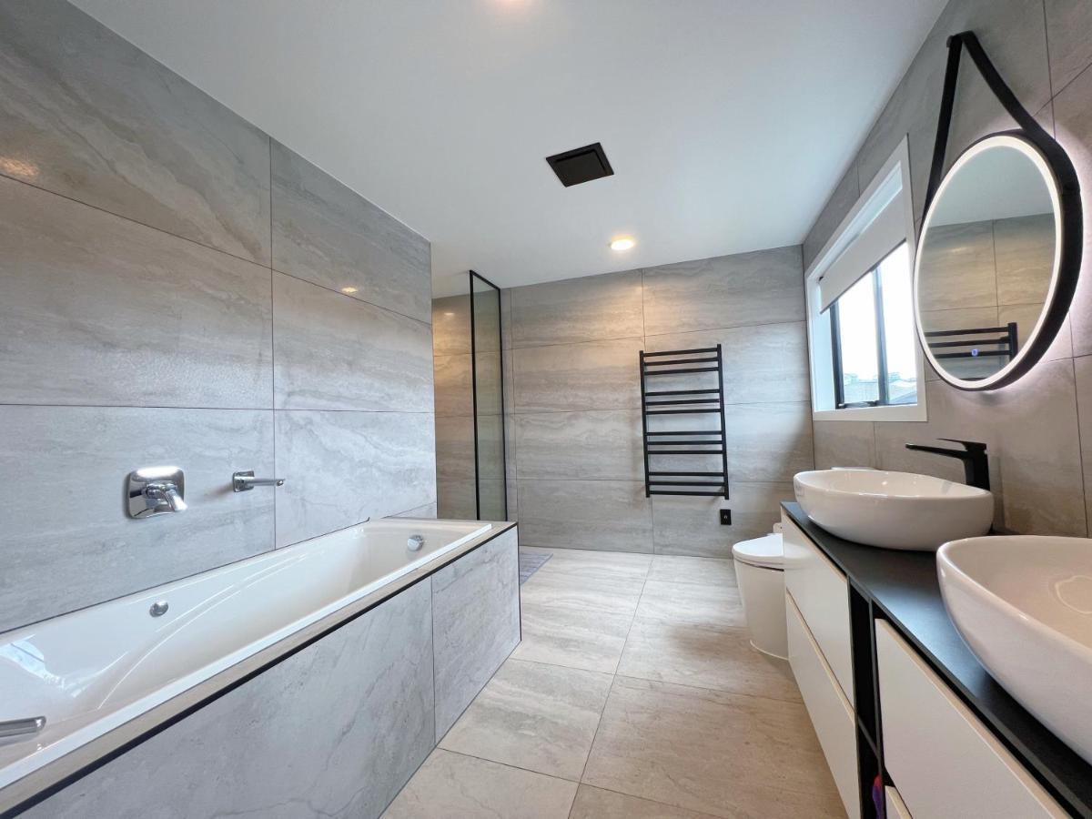 Elegant Beach House In Long Bay Pousada Auckland