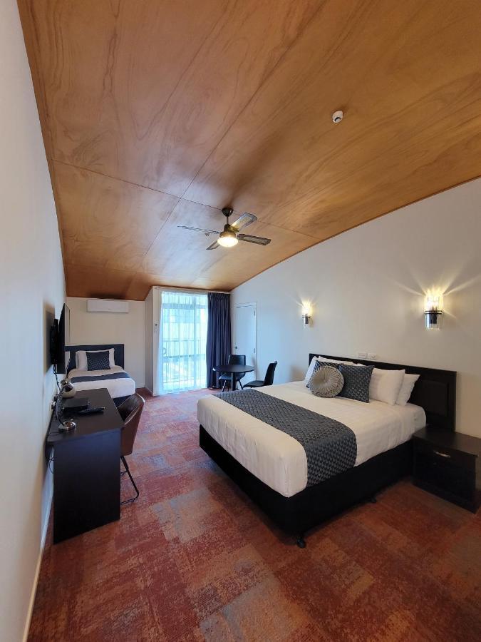 Of Sails 4* Auckland