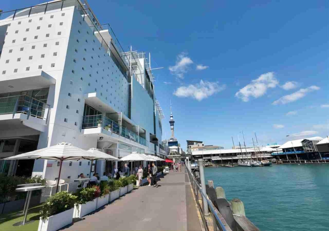 Apartment Waterfront Seaview - Same Building Block As Hilton