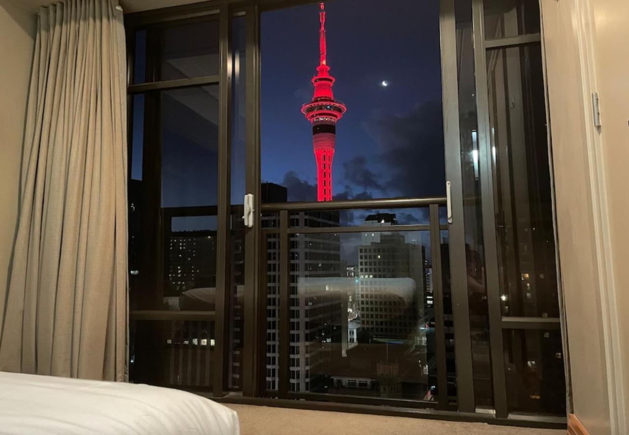 Metropolis With Skytower View * Auckland