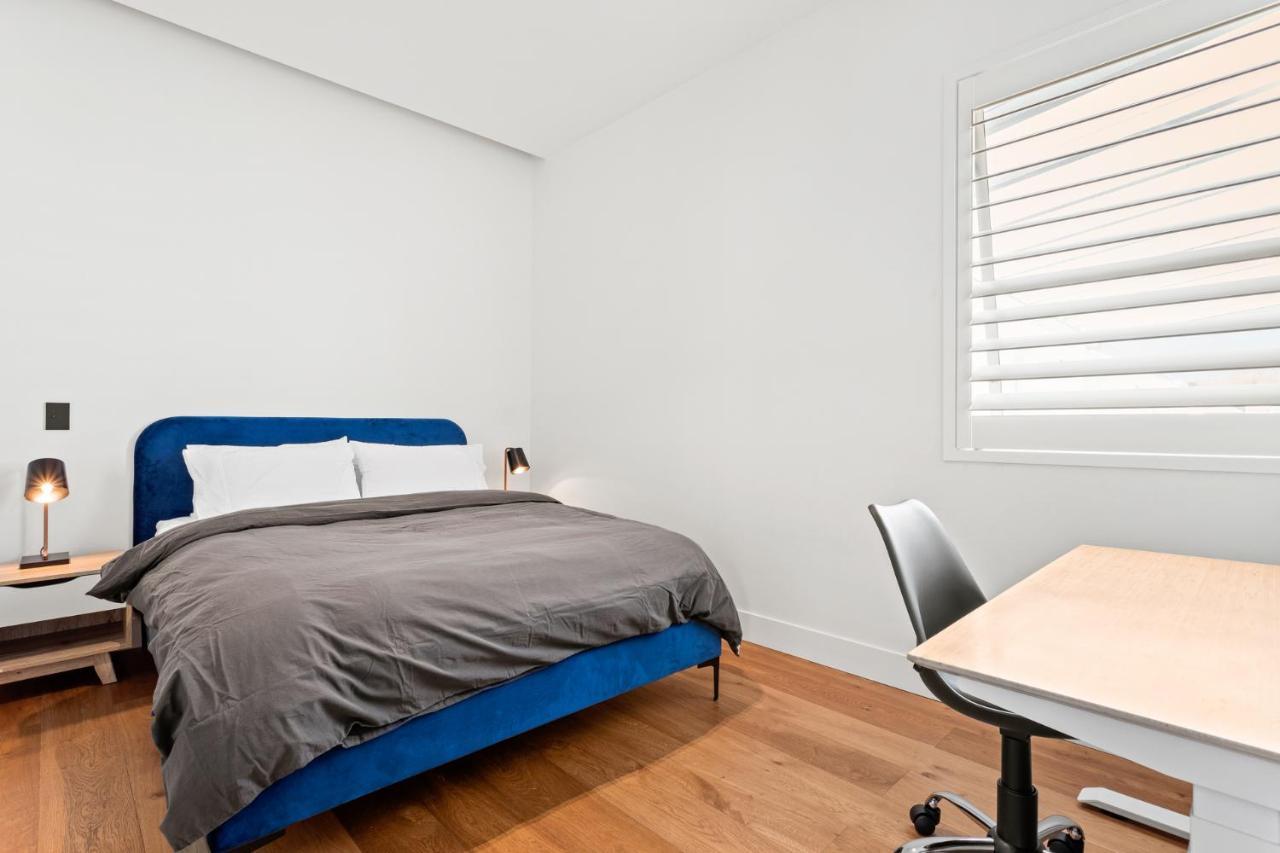 Luxury 2 Bed2bath Penthouse Free Secure Carpark