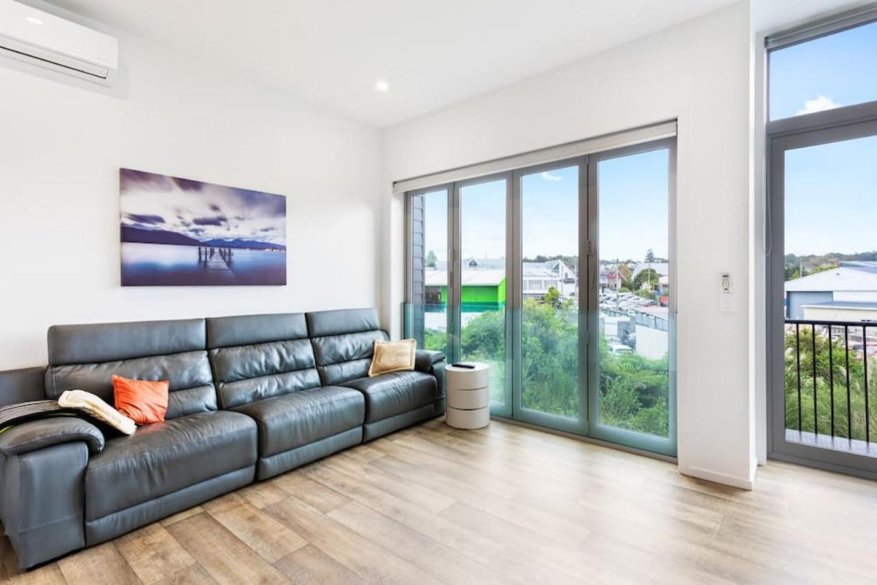 The Perfect Pad On The Shore Seconds To Stadium Auckland