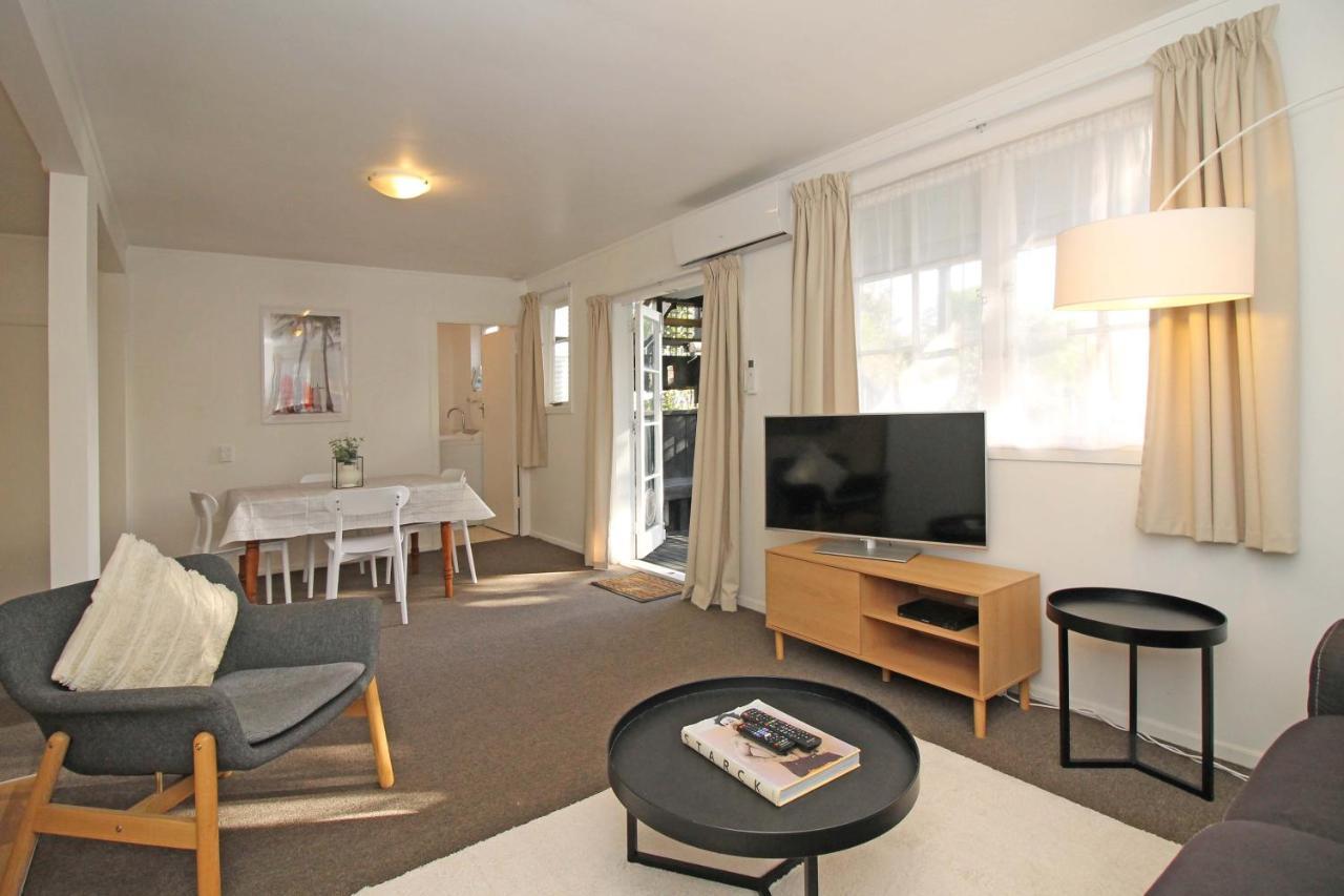 2 Bed In Kingsland - Free Wifi And Parking Apartment