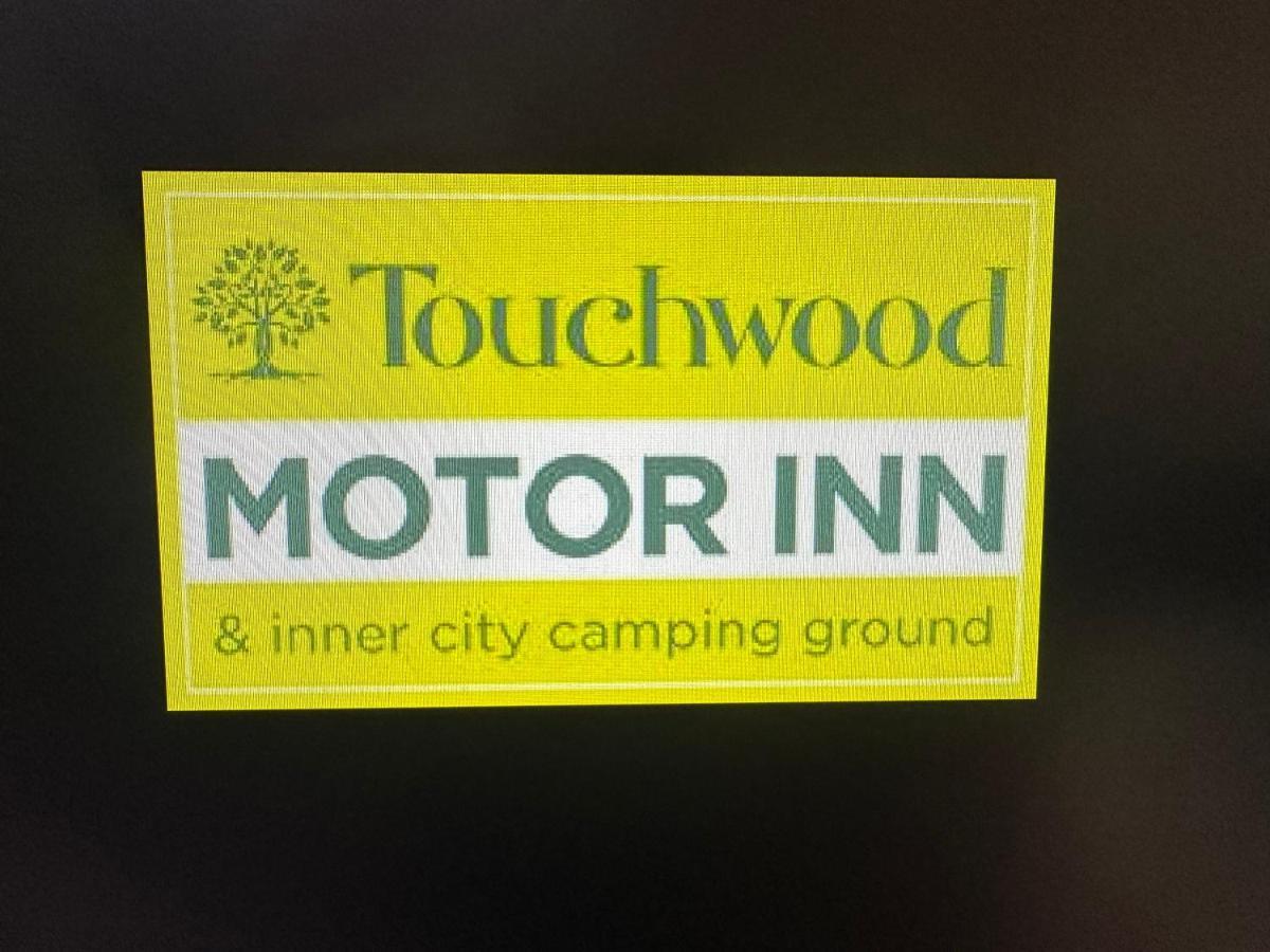 Touchwood Motor & Inner Ground * Auckland