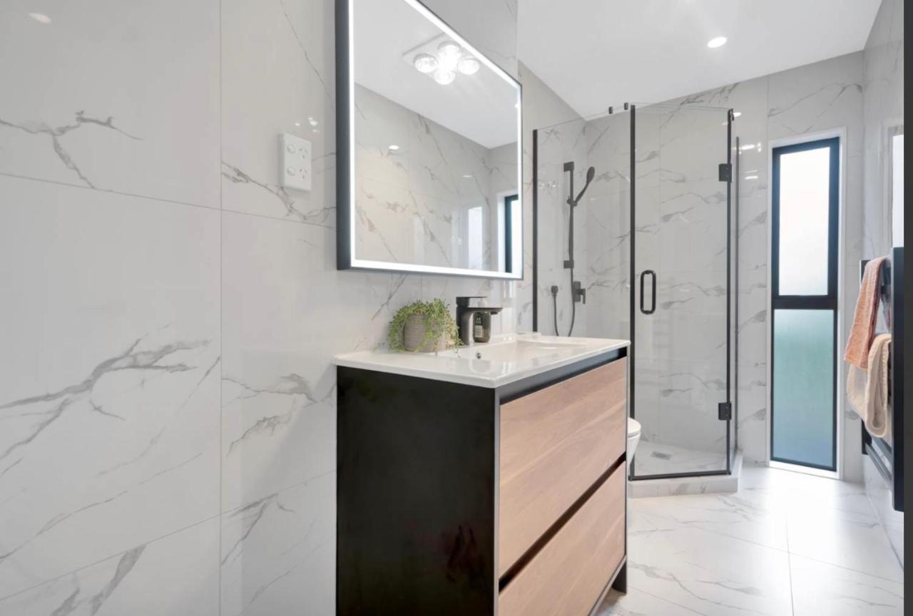 / Short Term Rent Holiday home Auckland