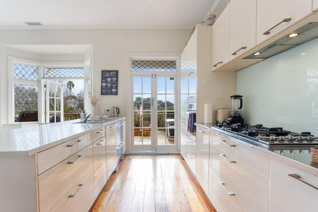 Parnell With Stunning Views Holiday home *