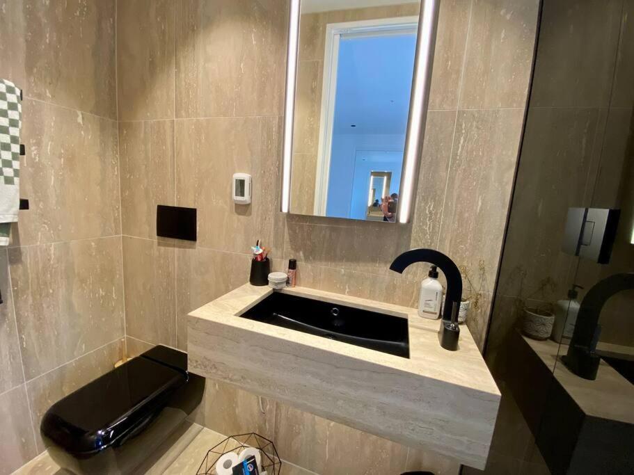 Entertainers Penthouse With 5 Bedrooms Pool & Apartment Auckland