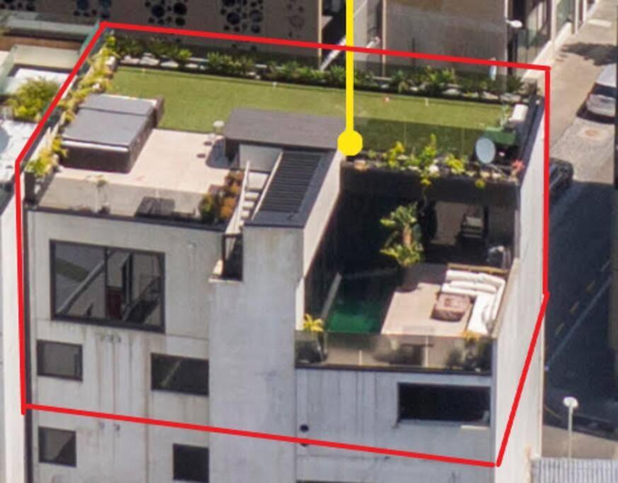 Entertainers Penthouse With 5 Bedrooms Pool & Apartment