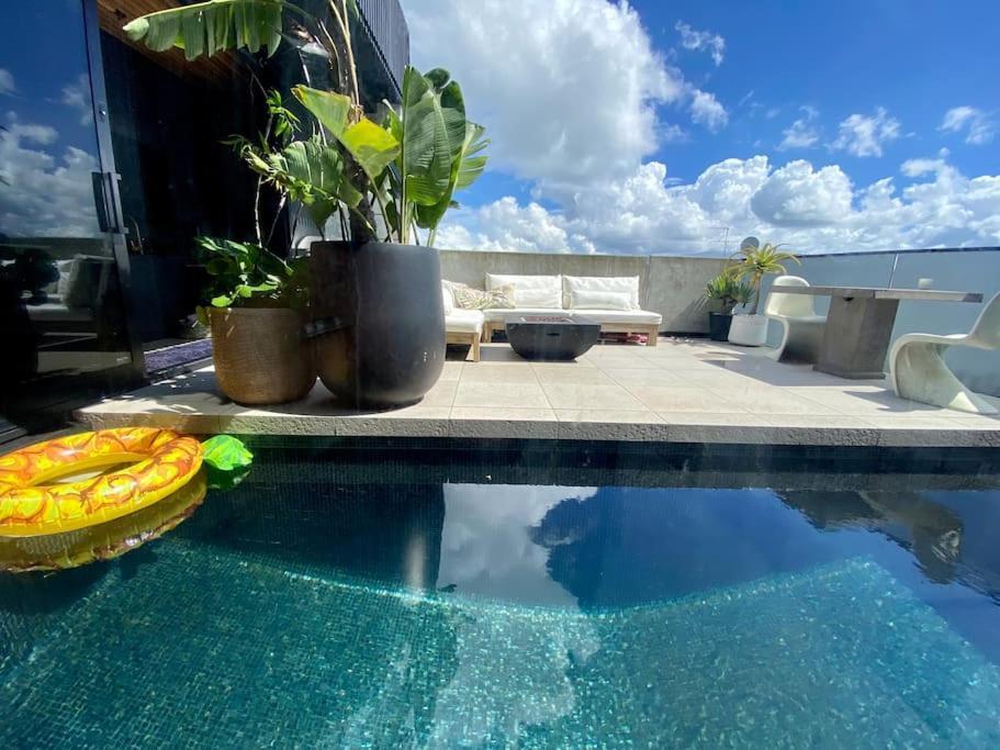 Entertainers Penthouse With 5 Bedrooms Pool & Auckland