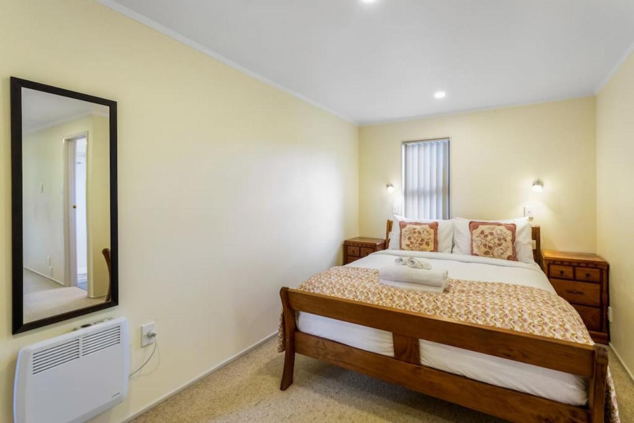 Coastal Retreat Unit Close To *