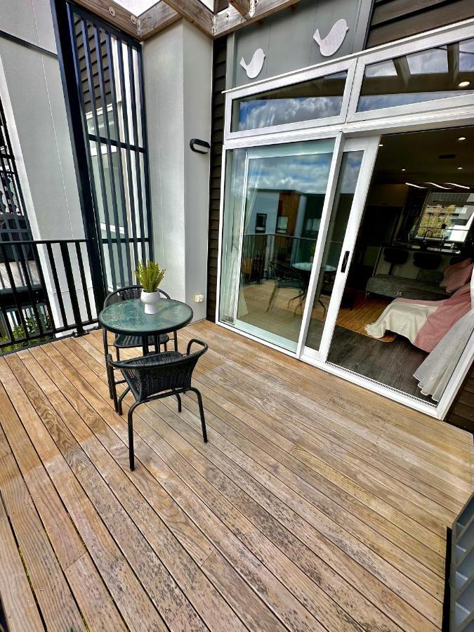 Plush 3 Bedroom Property In Hobsonville Apartment