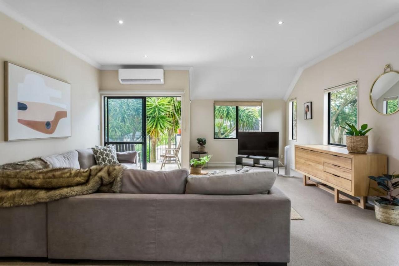 Apartment Modern 2br Abode - Near Eastern Beaches