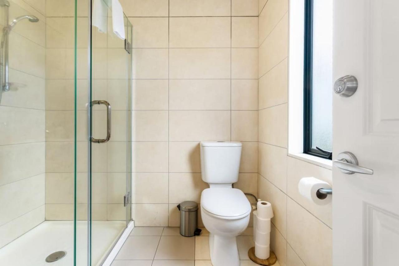 Modern 2br Abode - Near Eastern Beaches * Auckland