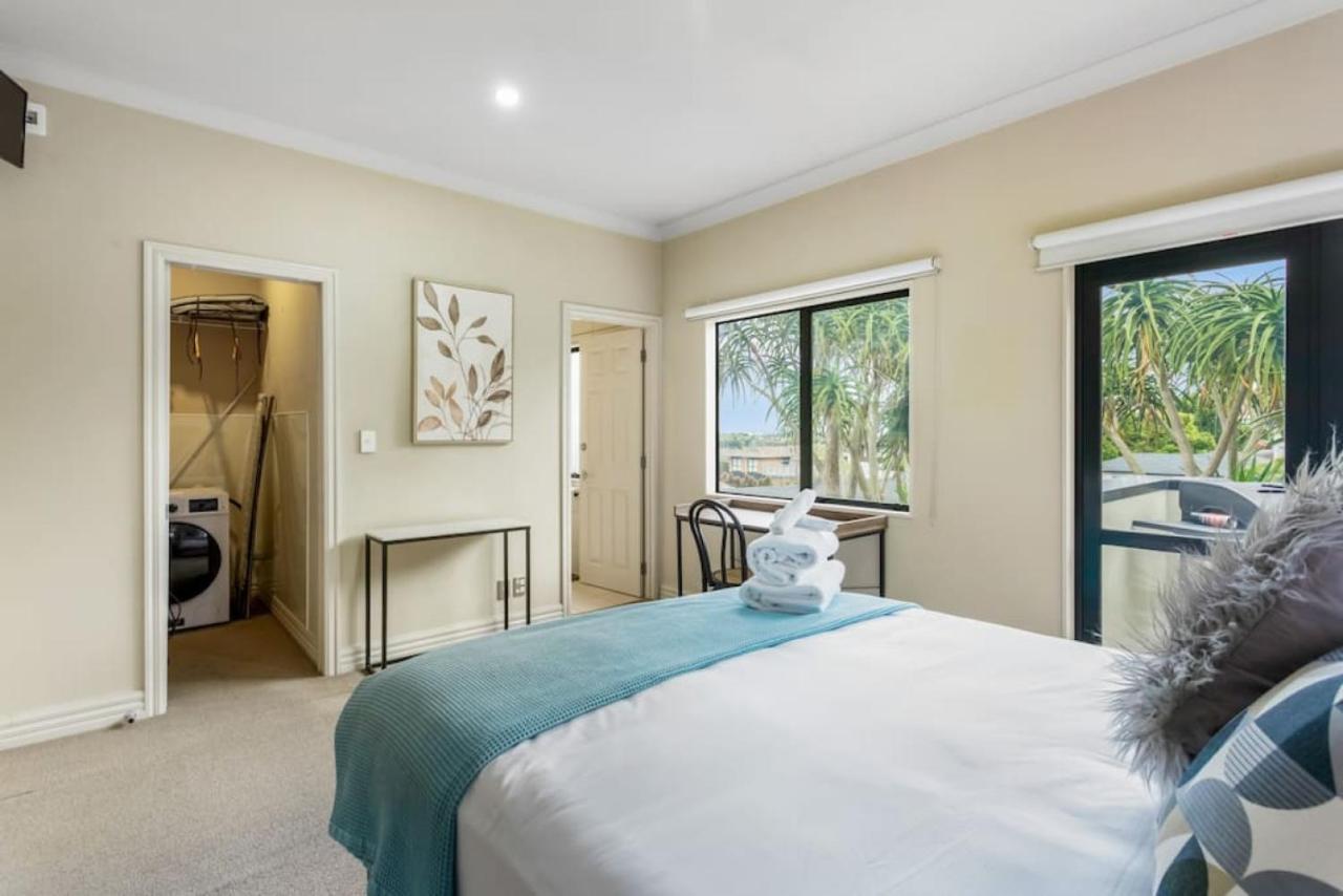 Modern 2br Abode - Near Eastern Beaches * Auckland