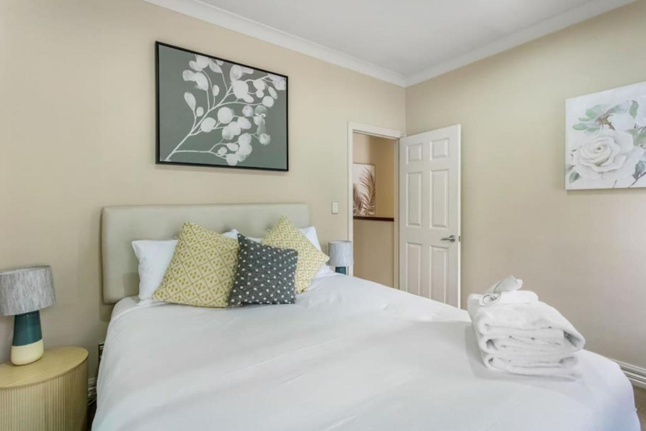 Modern 2br Abode - Near Eastern Beaches * Auckland