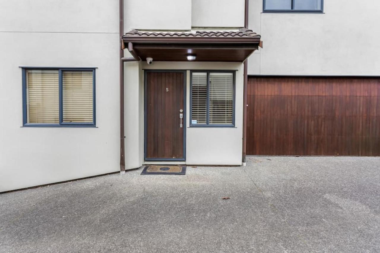 Apartment Modern 2br Abode - Near Eastern Beaches