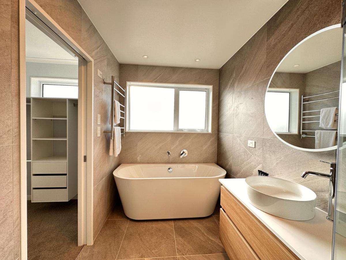 123b Forresthill Rd Holiday home Auckland