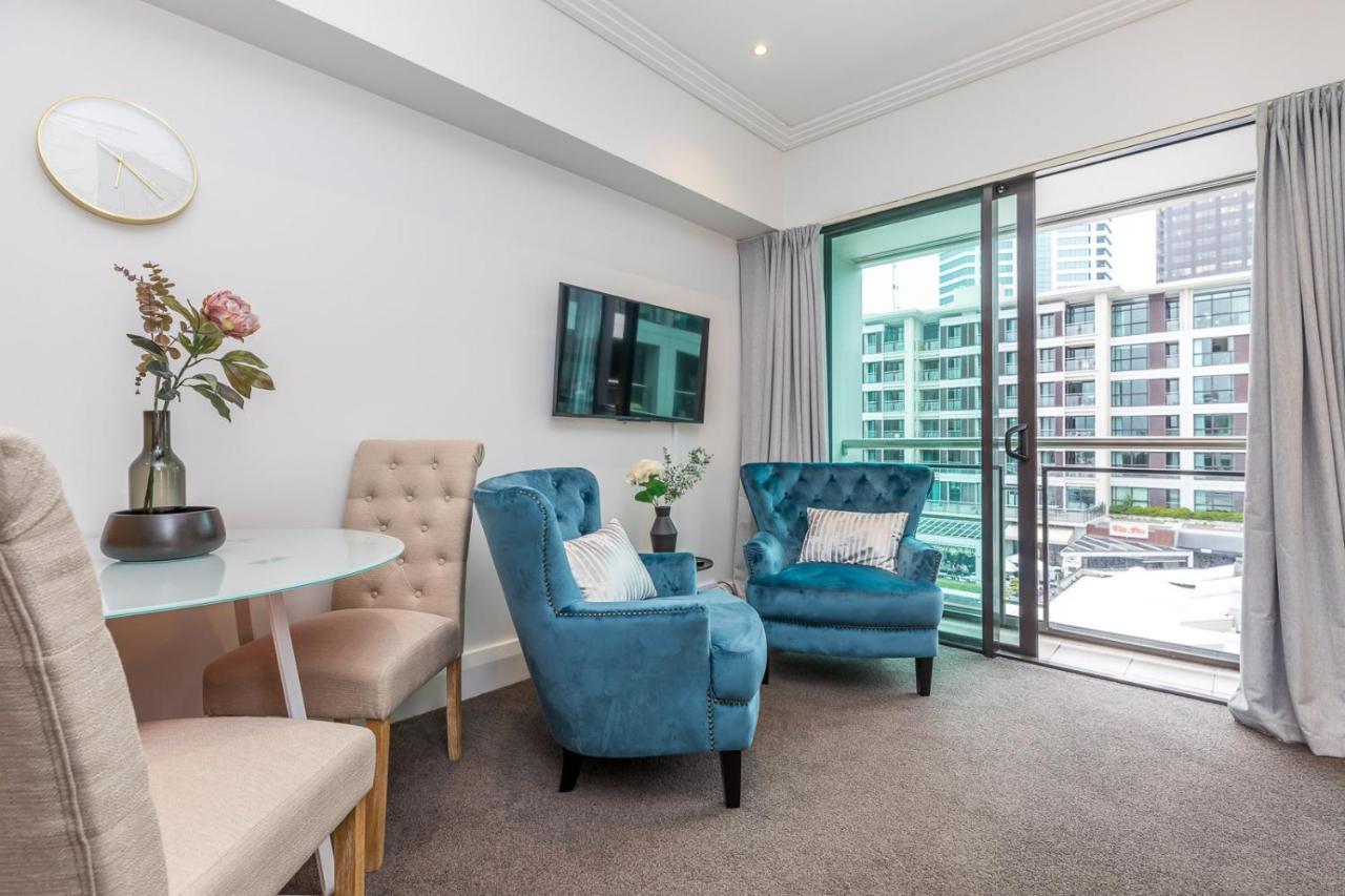 Comfortable & Cozy - Newly Furnished 'quays' Share Save Apartment *