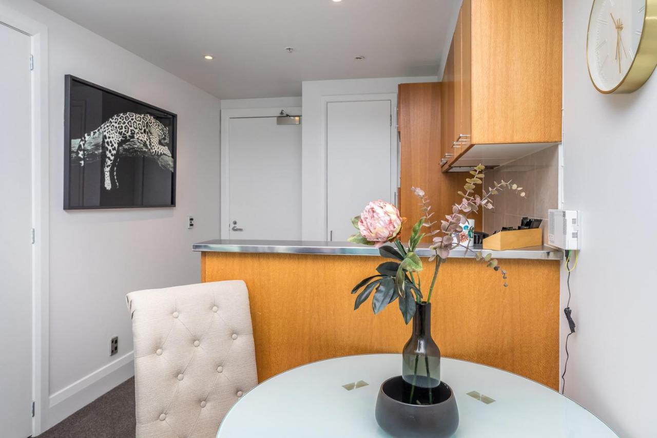 Comfortable & Cozy - Newly Furnished 'quays' Share Save Auckland